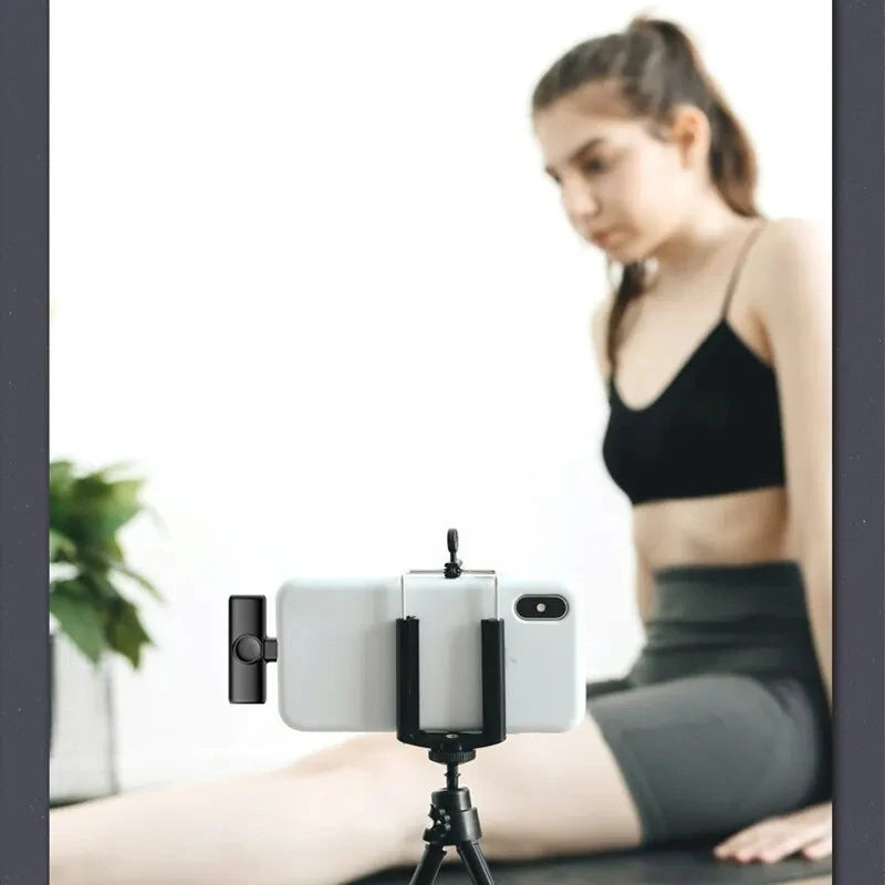New Professional Wireless Lavalier Microphone for iPhone iPad Laptop Android